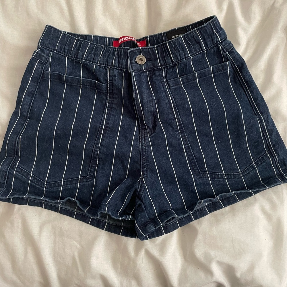 Cute striped Shorts